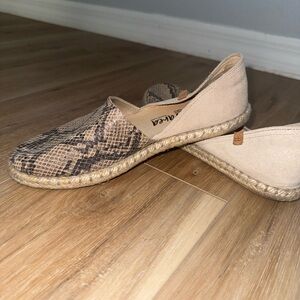 Beige and Snake Print Espadrilles